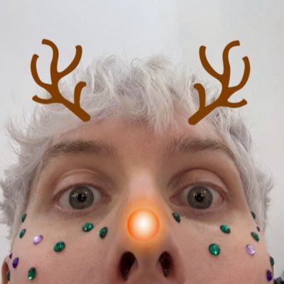 emophringe's profile picture. moon butt im not having fun ~ dan and phil & rpdr🫶🏻