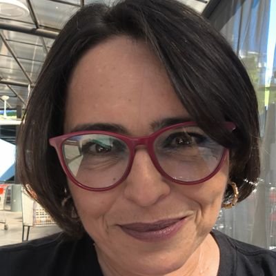 1v0n_R1v3raA's profile picture. Profesora de investigación cualitativa, aprendiz de las investigaciones multimétodo y de las formas en que la tecnología afecta la política