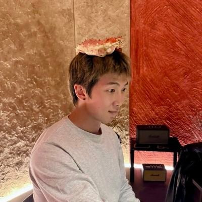 loopsofnj's profile picture. loops of #김남준 | bu: @rkiveforknj 🐨