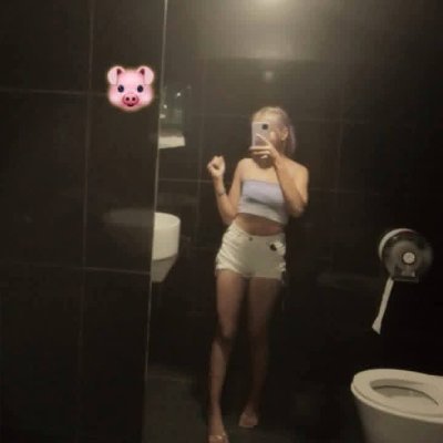 cn_nay58947's profile picture. 