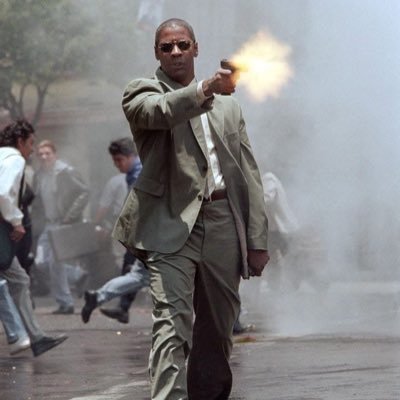 Ivoriangiant's profile picture. 😈