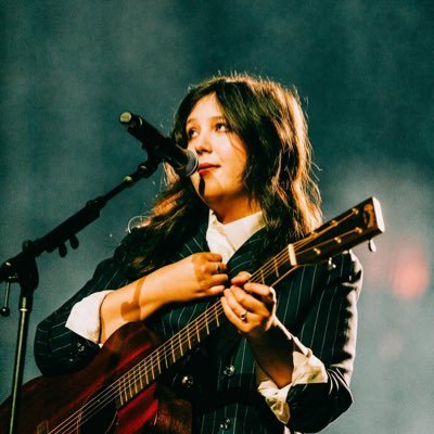 sitcomythri's profile picture. 