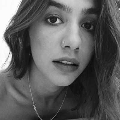 poettying's profile picture. diário de uma paulista noiva de uma mineira, aspirante a fotógrafa e amante de poesia. 🪩🎥🎧