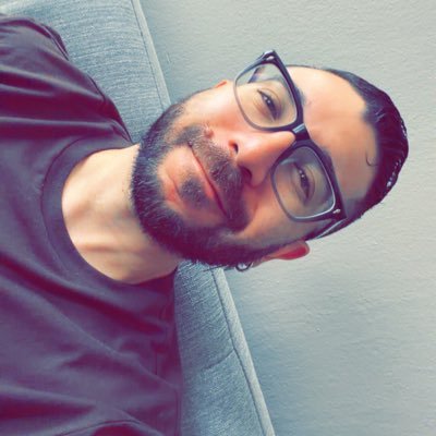 LoveMeAt313's profile picture. “Almas muertas en cuerpos vivos”