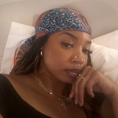 peachitah's profile picture. 🇹🇹 | 1913 | she/her/ethereal beauty/southern belle