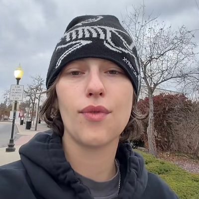 c_ironn's profile picture. 