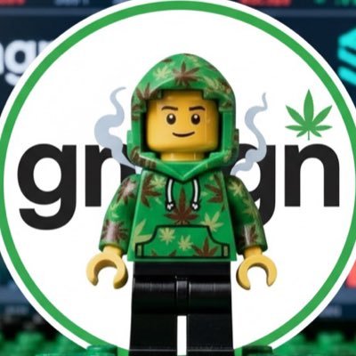 CCHENZZHEN667's profile picture. NEW TRADER BUT DISCIPLINED AND ILL COLLECT MY FIRST •10 bands•🪬💸. https://t.co/ZfpaRghqMG