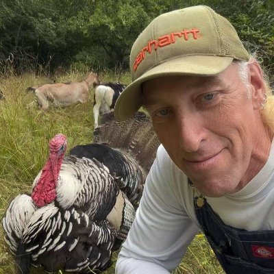 AndrewLandzu's profile picture. Patriot, my favorite thing is to wake up tomorrow and spend time with my ranch