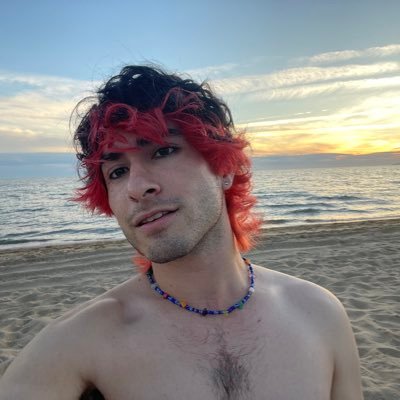 adanmoncada20's profile picture. 