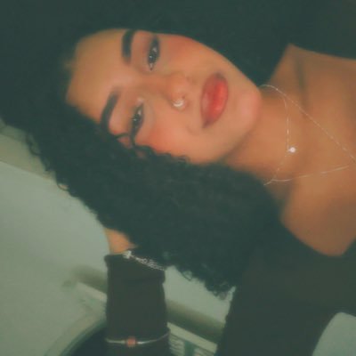 vieirajuliazx's profile picture. https://t.co/TS5eTnOG73