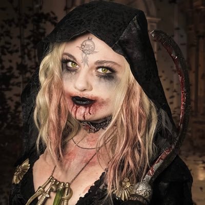 zoeytruran's profile picture. 🇬🇧🇺🇸 | Voice Actress, Streamer, Cosplayer | zoeytruranbusiness@gmail.com