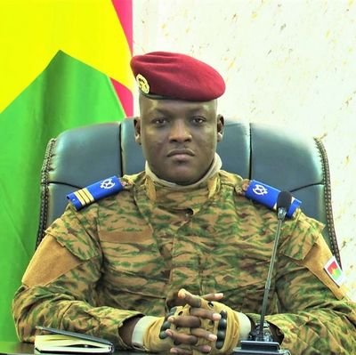 FastTrain9's profile picture. ¡Soy Nacionalista!¡🚂Ferroviario!¡🛠 Industria Nacional!
¡Minera Estatal!
¡Justicia Social!¡Cabildos!
¡NO Neoliberalismo!¡NO Imperialismo!
¡Latinoamerica Unida!