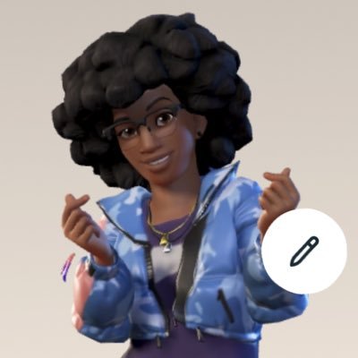 Celebrity_Lisa's profile picture. I'm sorry, I don't mind my business 👀