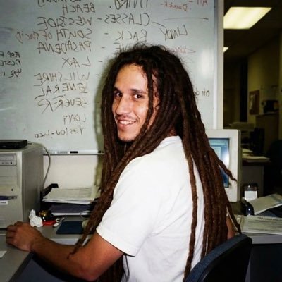 josephmojeda's profile picture. “Cantautor puertorriqueño | Singer-songwriter | Co-Founder of EasyP Studio 🤖”