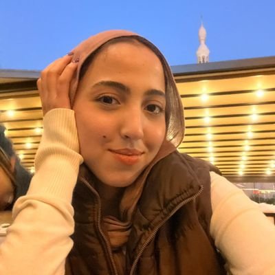 _fatimaa72's profile picture. Cold mind, warm blood