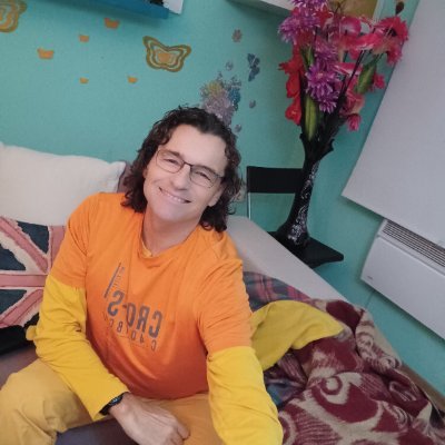 DEYANANGELOFF's profile picture. bulgarian pop singer,composer and showman.very openminded as a person in all type of aspects.everyone can write&2be my friend.U R welcome!😝