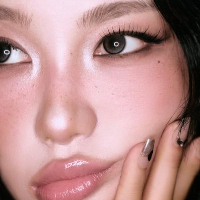 luunete's profile picture. main acc @lumivous — mention after dm