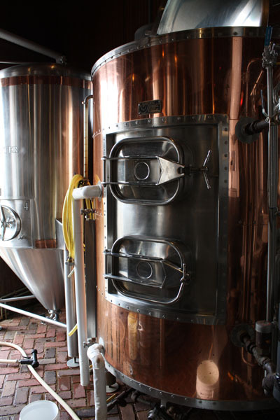 ChiTownBeer's profile picture. The twitter feed of http://t.co/Hje8qaAbeD, just talking about Chicago brewing and homebrews.