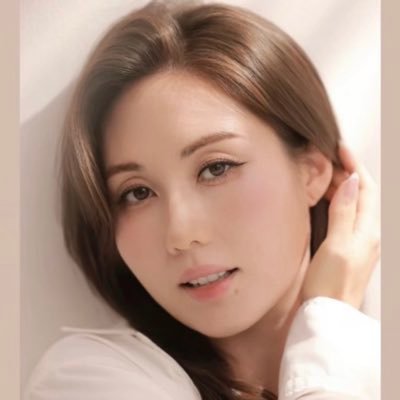 hellonavie's profile picture. Model & Interior Stylist 🌎 | Agency Account Manager & Creator 📈 | Sharing faith, motivation & creative life✨ | DM for collabs 📩