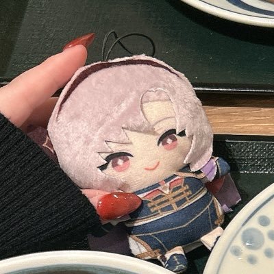 mkpoke_1231's profile picture. 28↑🌈🕒FC ￤サロメちゃんFC (見ていいよ💯🦂)￤ でび様🚪👿 ￤星導ショウくん🐙🌟(メンシ) ￤剣持刀也くん⚔️ ￤レンゾットくん👿🛸￤ゲーム🎮 ￤鍾離先生￤取引用垢作成中￤アイコン迷子