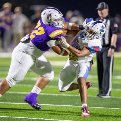 AngelCerz's profile picture. https://t.co/uF70vQfPsw C/O 26 O lineman 6’1 310 Denham springs high school Email: villagomezangel280@gmail.com phone number: 225-678-0010. 🙏✝️