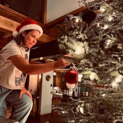 T1nyDancr's profile picture. 