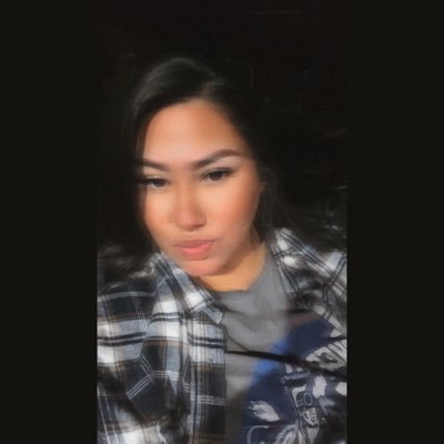 OnyleenZ's profile picture. potawatomi • odawa • mexican • 25 • edumacated🎓