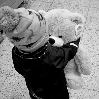 arlom_'s profile picture. 