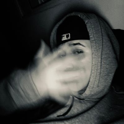 diaskzz's profile picture. lesbica & medrosa