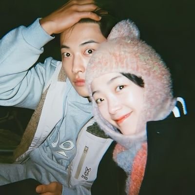 bunyeop's profile picture. surtando com séries asiáticas e tentando ser dorameiras nas horas vagas.