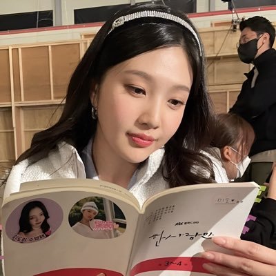 ellwsev's profile picture. ─ namorada oficial do sitetampo! ‘ ୨୧