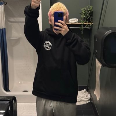 ruffsguitarpick's profile picture. i just wanna matter before i leave