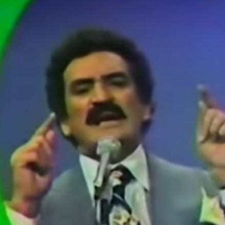 Seanlole2's profile picture. Me fuí en furgón hasta cuarto medio.

F @seanlole.