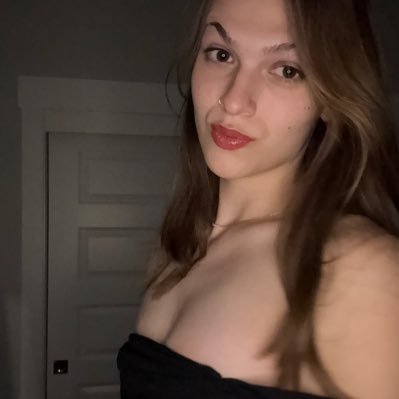 Lemommeringue's profile picture. College Student | 20 | Mapmaker | Born and Raised Idahoan 🥔| 6’2” | Award-winning Woman |