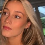 Yulia5463daee's profile picture. 