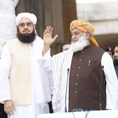 Shahzadkha23579's profile picture. 