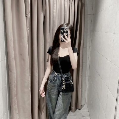 RLangston79239's profile picture. 最近在吉隆坡 Creator of hidden rituals 🖖👀 fb100%