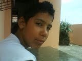 Um garoto q gosta de dar o cu e q ta todinho ARRONBADO 0 E ETC... Amo vcs 3