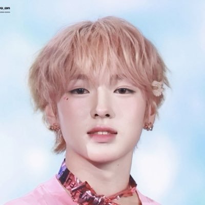 sakuyaglazer's profile picture. big loona stan and new to shtwt