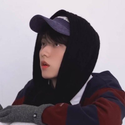 ask4txt's profile picture. ✧*࿐ #투바투 archive. tweet @ask4txt for a surprise!
