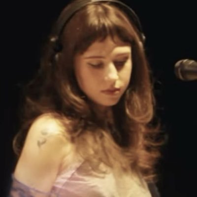 shwgrlx's profile picture. 