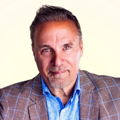 thelovemaster's profile picture. 🎤 Transformational Coach & Comedian 🎤| Philly raised, California by obligation. Stuck between Namaste and kiss my ass 🙏