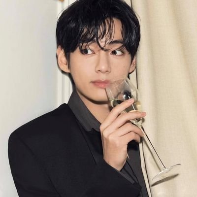 gomdoltaehyeon1's profile picture. 💜 겨울곰태형바라기🐻
태형이 솔로곡을 좋아하는...
2018년도 계정이 사라져
새계정으로 돌아온
#언제나 김태형편...💜
아프지말고 다치지말고 
건강맨날하기...💜👍🏻🫡