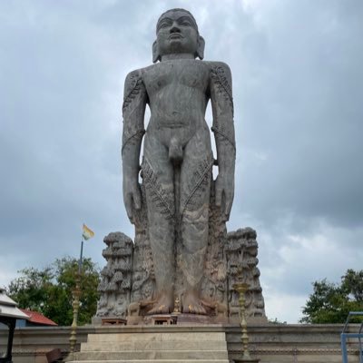 WriterMuttu's profile picture. Lyricist /DialogueWriter #Kannada