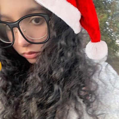 maiifies's profile picture. idc that he was dying he did NOT have to cut her hair that short😭😭 @SirKonald