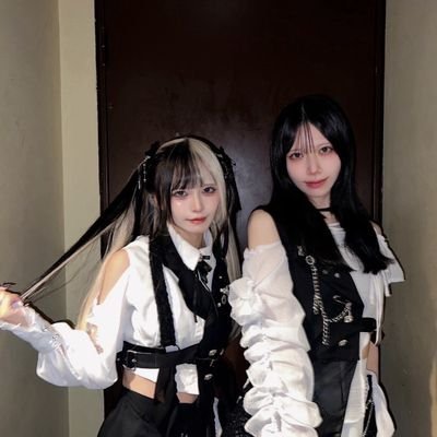 Hiromu89318931's profile picture. 【チラシの裏に書いてます】
文章はヘタですが、もし今同人誌を書くのなら？をたれ流しています。

特撮、アニメ、MCU(エレーナ推し)アイドル好き等々。

※原則DMにはお答えしません。
※いいね遅れてすいません。