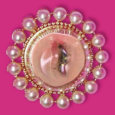 mi_te_yo's profile picture. 陽気✌️造形作家、ロリィタファッションデザイナー。【通販など👑】https://t.co/DI3kiJuDb9【店主🏰】カワイイカルト高円寺店 【ﾌｧﾝｱｰﾄ】#millnaart