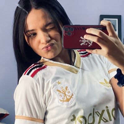 imvictoriamelo's profile picture. obsessed w @flamengo and other things.