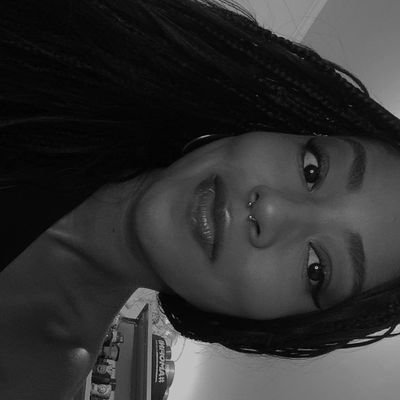 serialkellen's profile picture. há coisas sobre as quais eu quero twittar mas é melhor eu esquecer