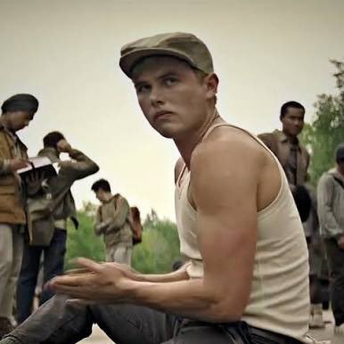 lakeshorediving's profile picture. 26 || current hyperfixation: the long walk